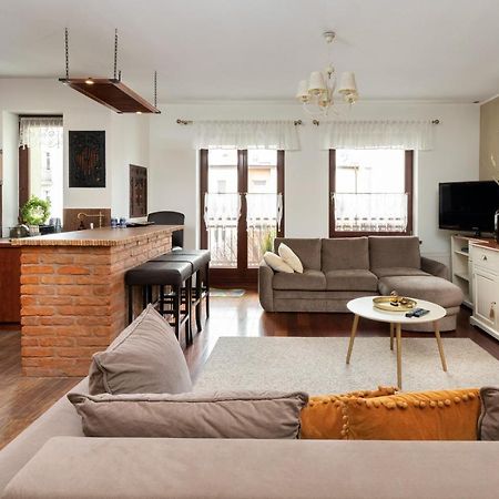 Gdynia Centrum Wyjatkowy Apartament Przy Promenadzie Z Balkonem By Noclegi Renters Exteriér fotografie